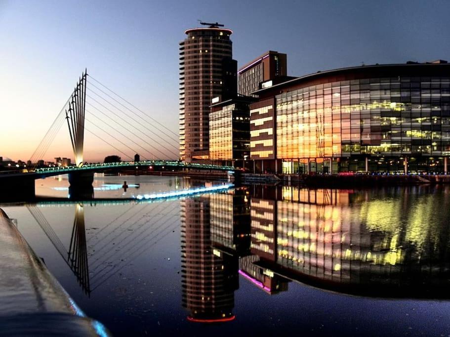 6 Guests House Old Trafford,Media City,City Centre, Free Parking Manchester Zewnętrze zdjęcie